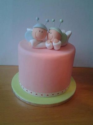Manuela s Cake Art Studio - Wien, AT ~ CakeDecorPros.com