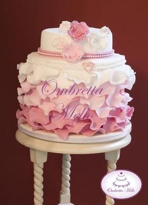 Ombretta Mello Cake Designer - Lecce, IT ~ CakeDecorPros.com